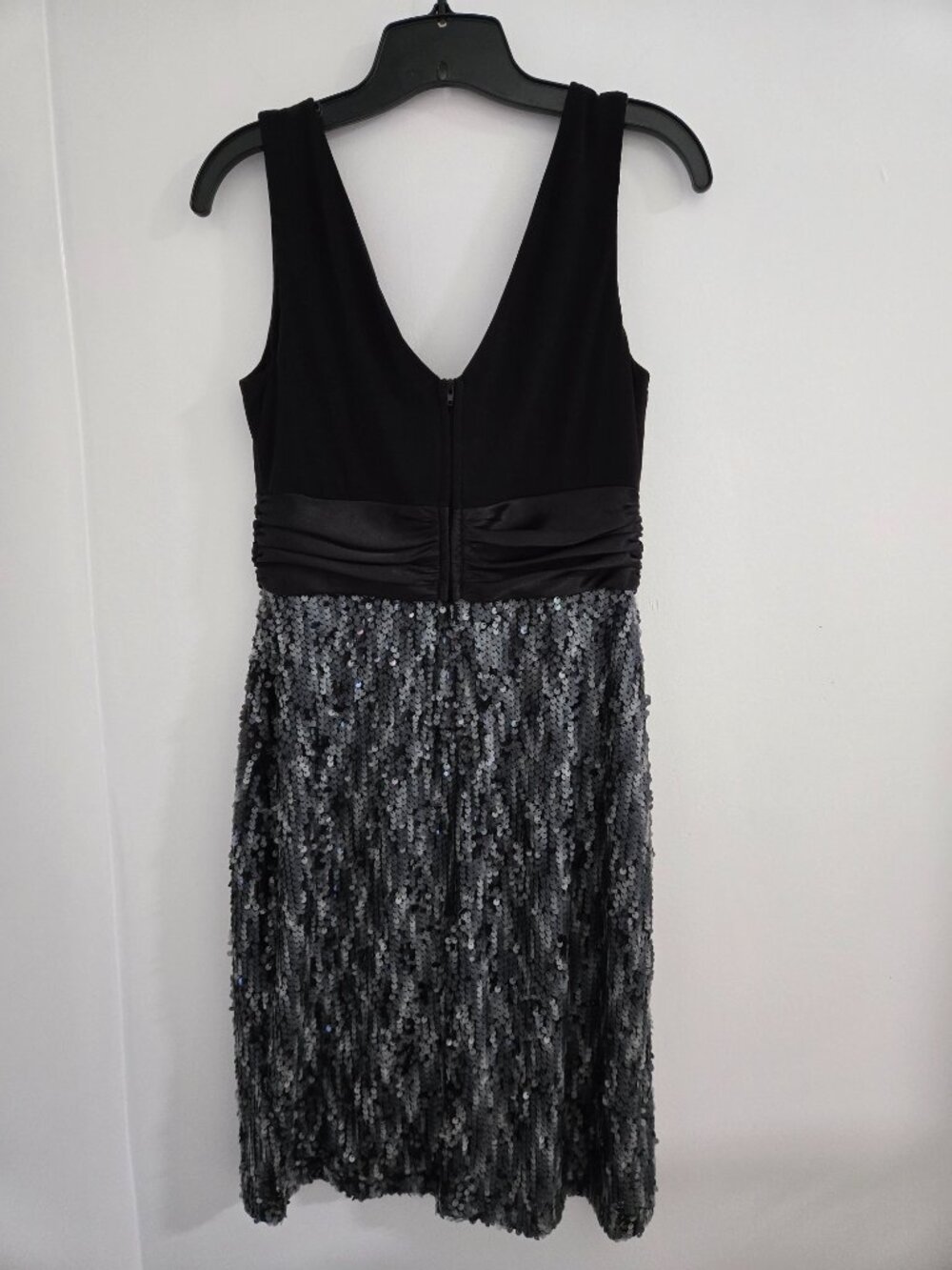 Dressbarn Black Sequin Dress Size 8 Sleeveless Glam Party Evening Holiday Formal - Picture 2 of 11